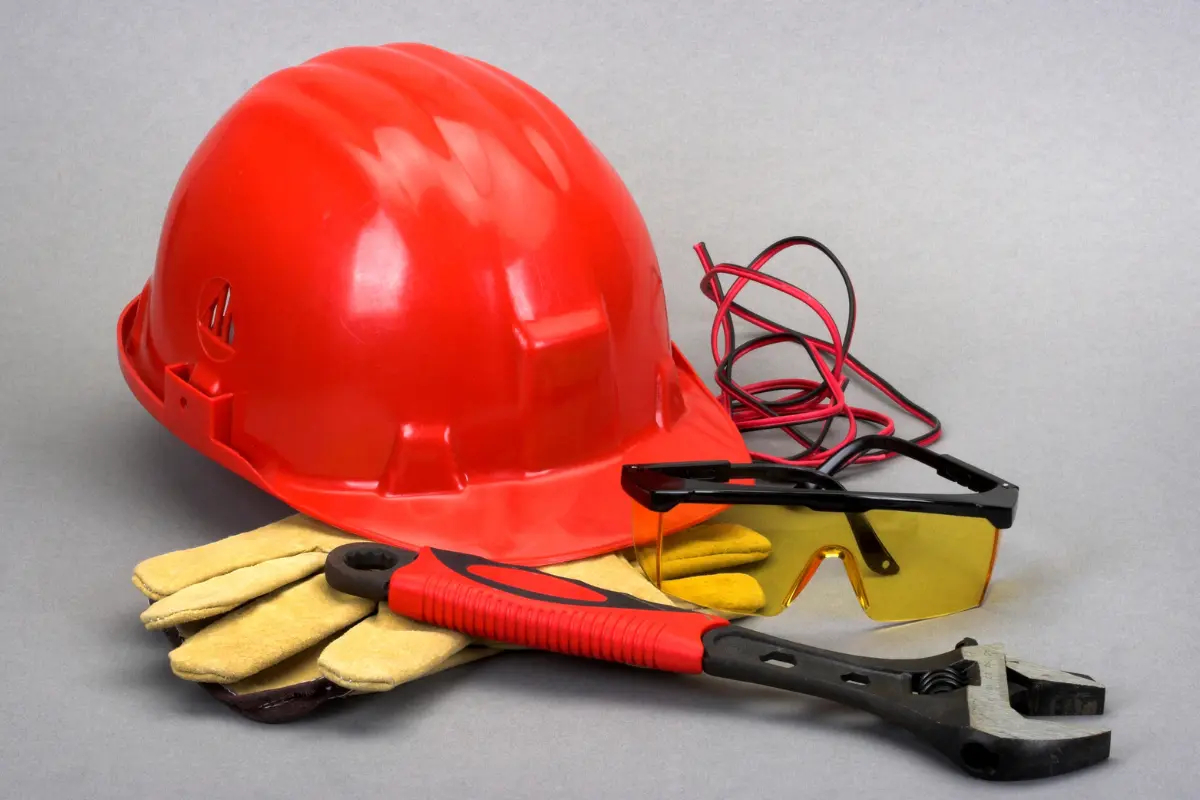 เครื่องมือไฟฟ้าและอุปกรณ์อะไหล่